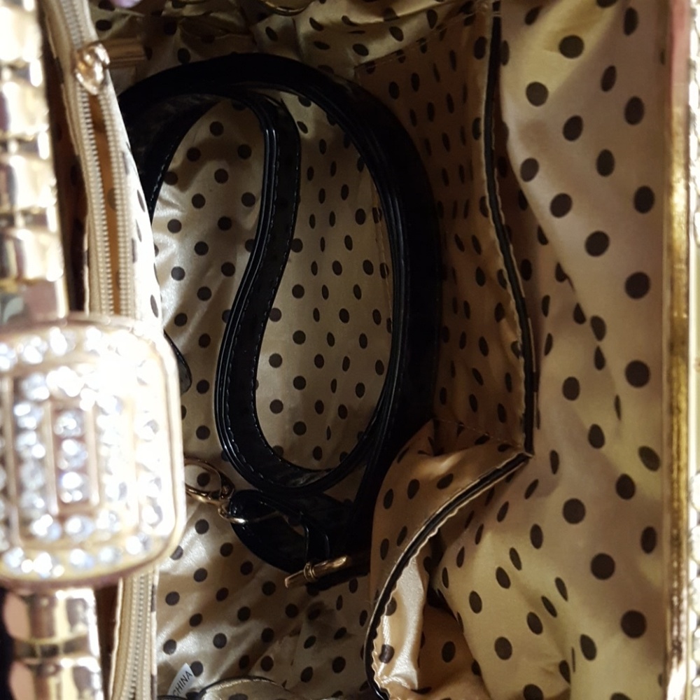 Purse - Picture 6 of 6